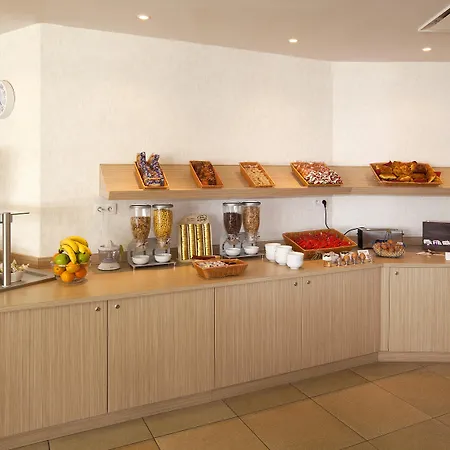 Residhome Du Theatre Aparthotel 3*