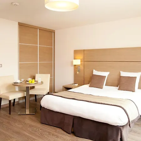 Residhome Du Theatre 3*