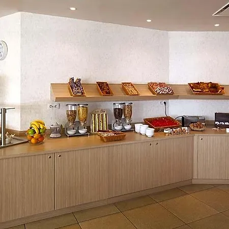 Hotell Residhome Du Theatre Valenciennes